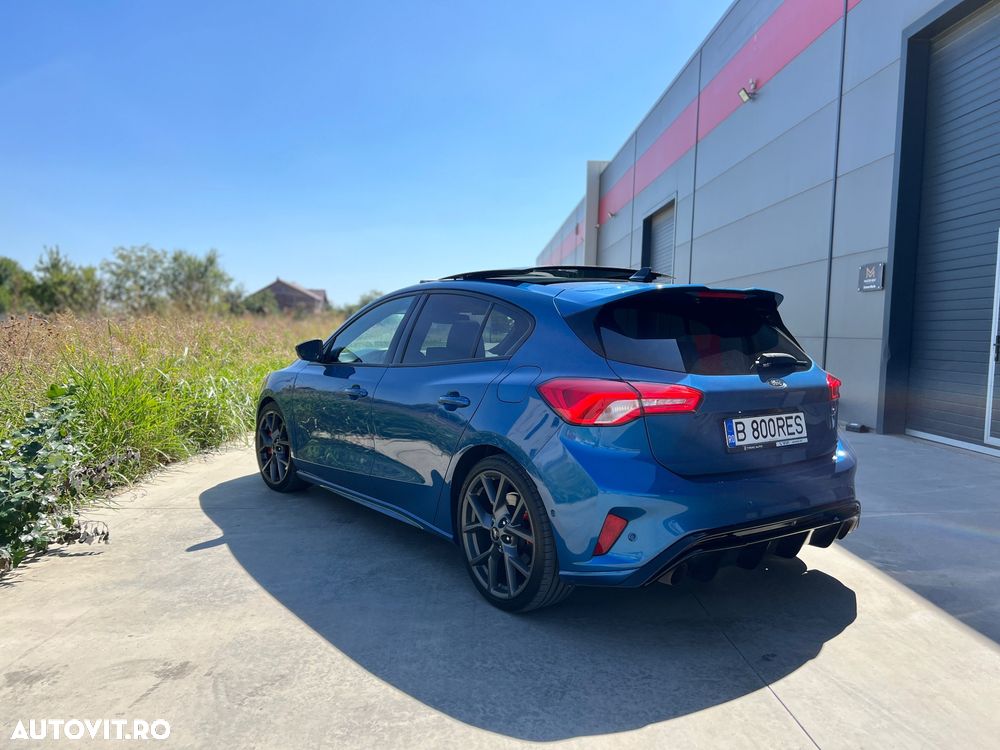 Ford Focus 2.3 Ecoboost ST X - 2