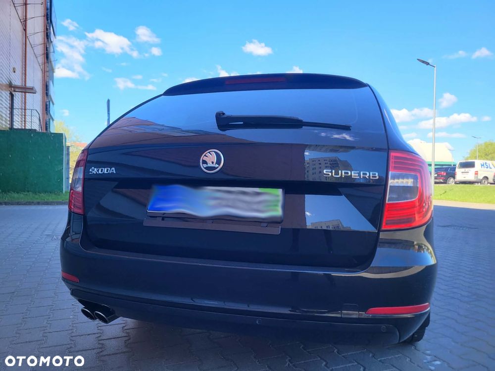 Skoda Superb 2.0 TDI Green tec Elegance - 19