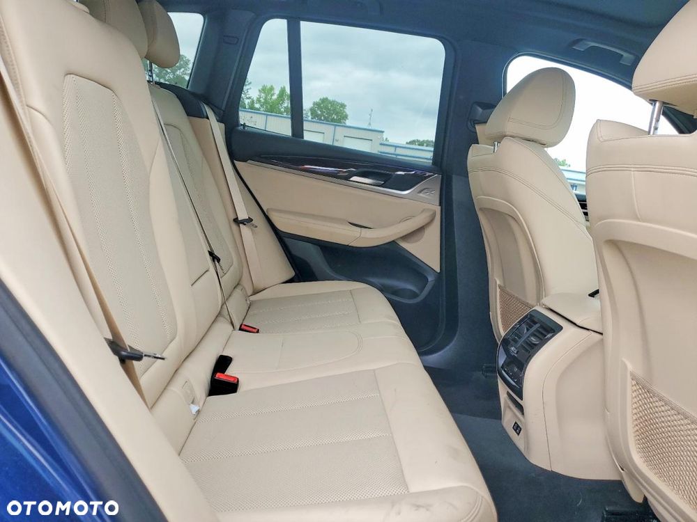 BMW X3 - 10