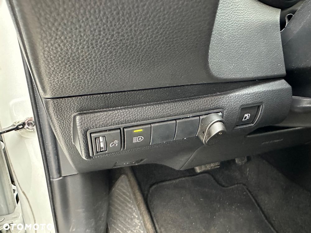 Toyota Corolla 1.8 Hybrid Active - 12