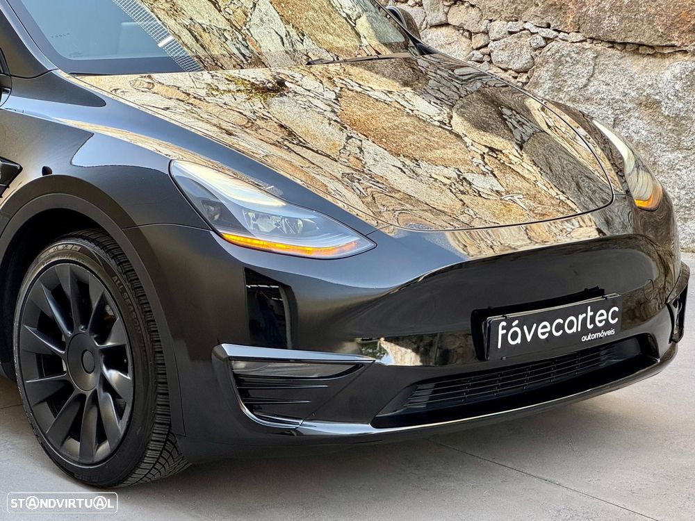 Tesla Model Y Long Range Dual Motor AWD - 35