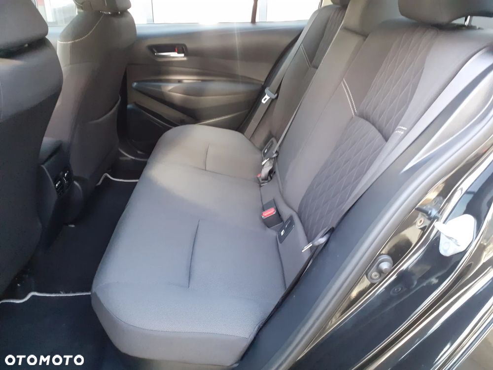 Toyota Corolla - 26