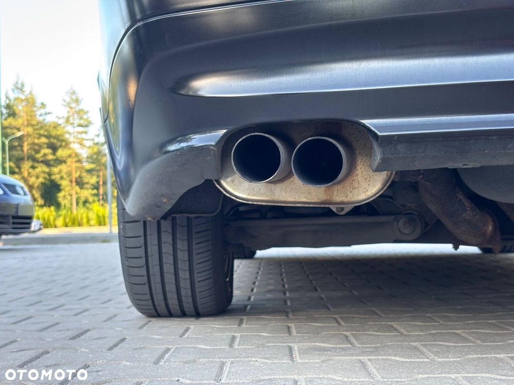 BMW Seria 3 325i - 15