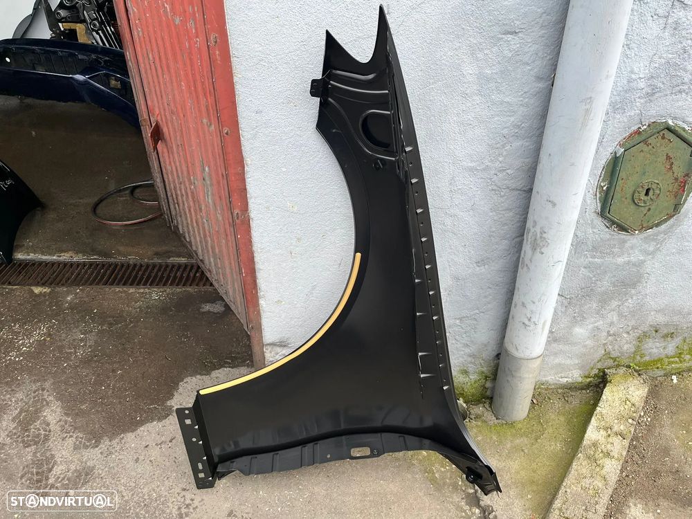 Mercedes E W213 GUARDA LAMAS DIREITO / como novo original - GL111 - 4