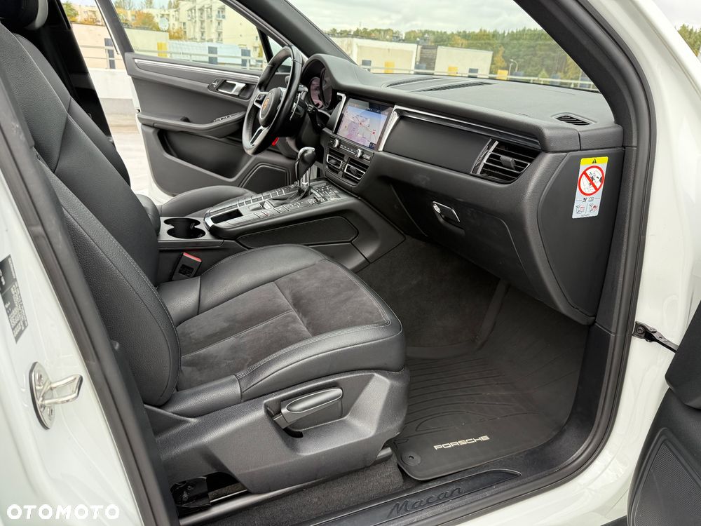 Porsche Macan - 26