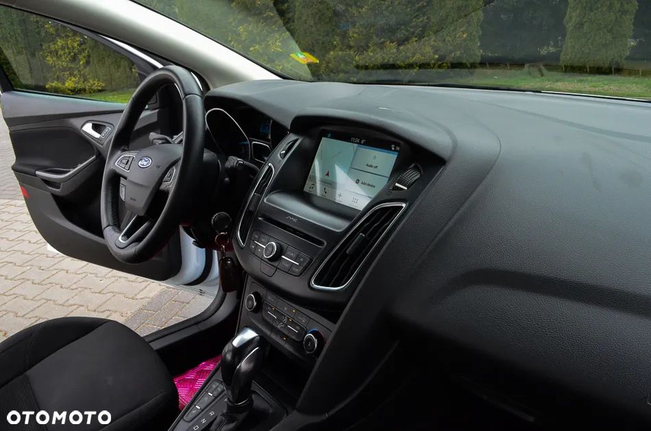 Ford Focus 1.0 EcoBoost Active X - 35