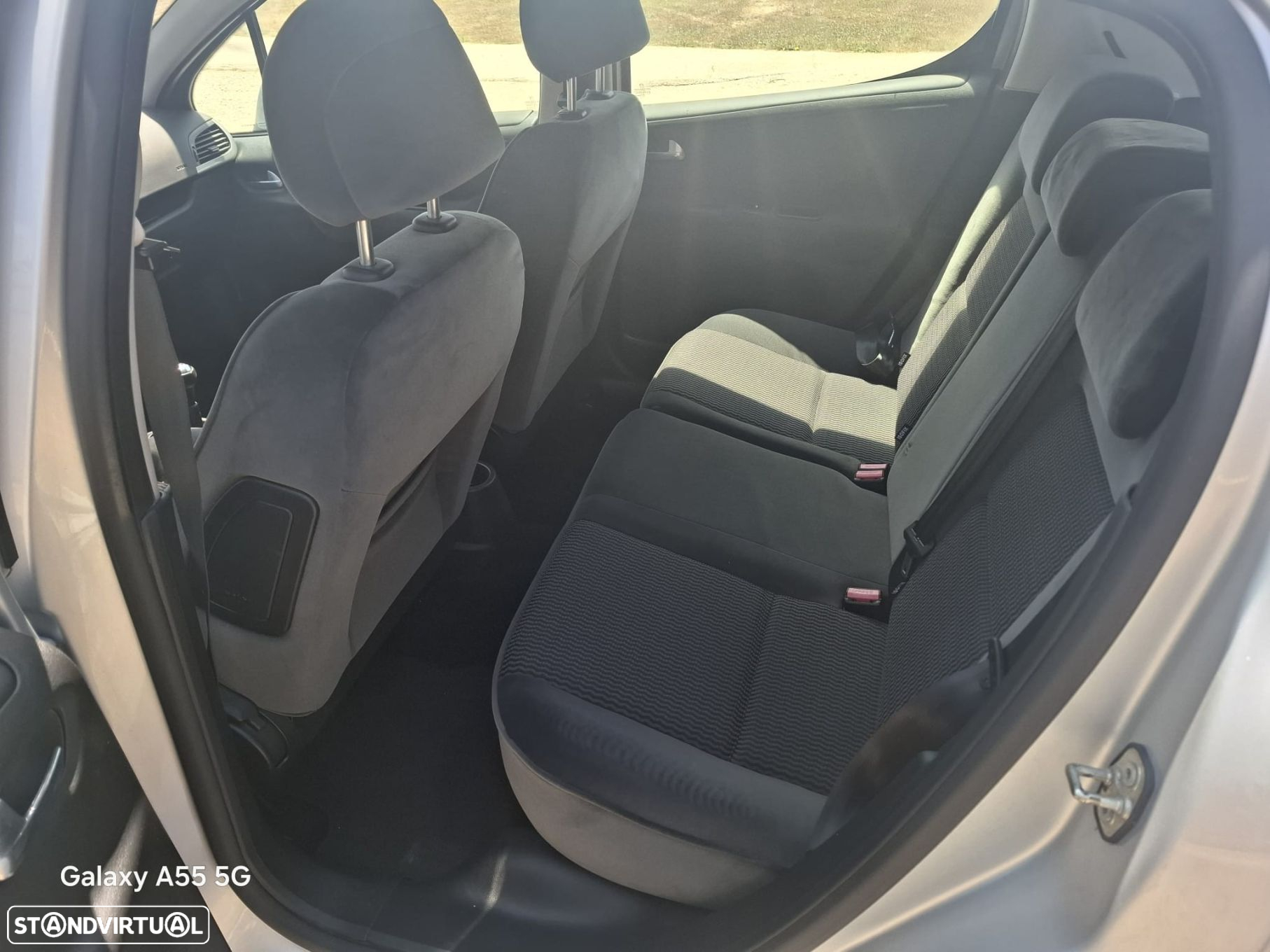 Peugeot 207 1.4 16V Premium - 21