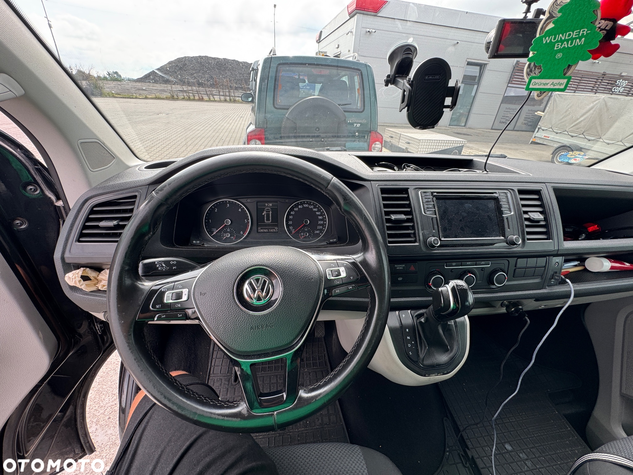 Volkswagen Transporter - 9
