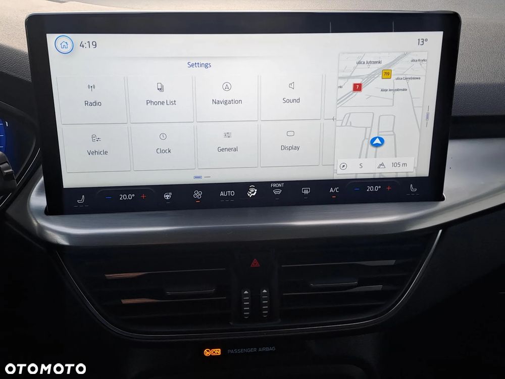 Ford Focus 1.0 EcoBoost Titanium X - 27