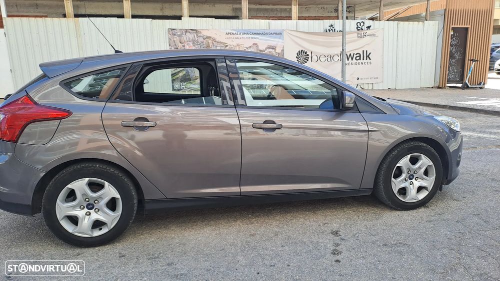 Ford Focus - 16