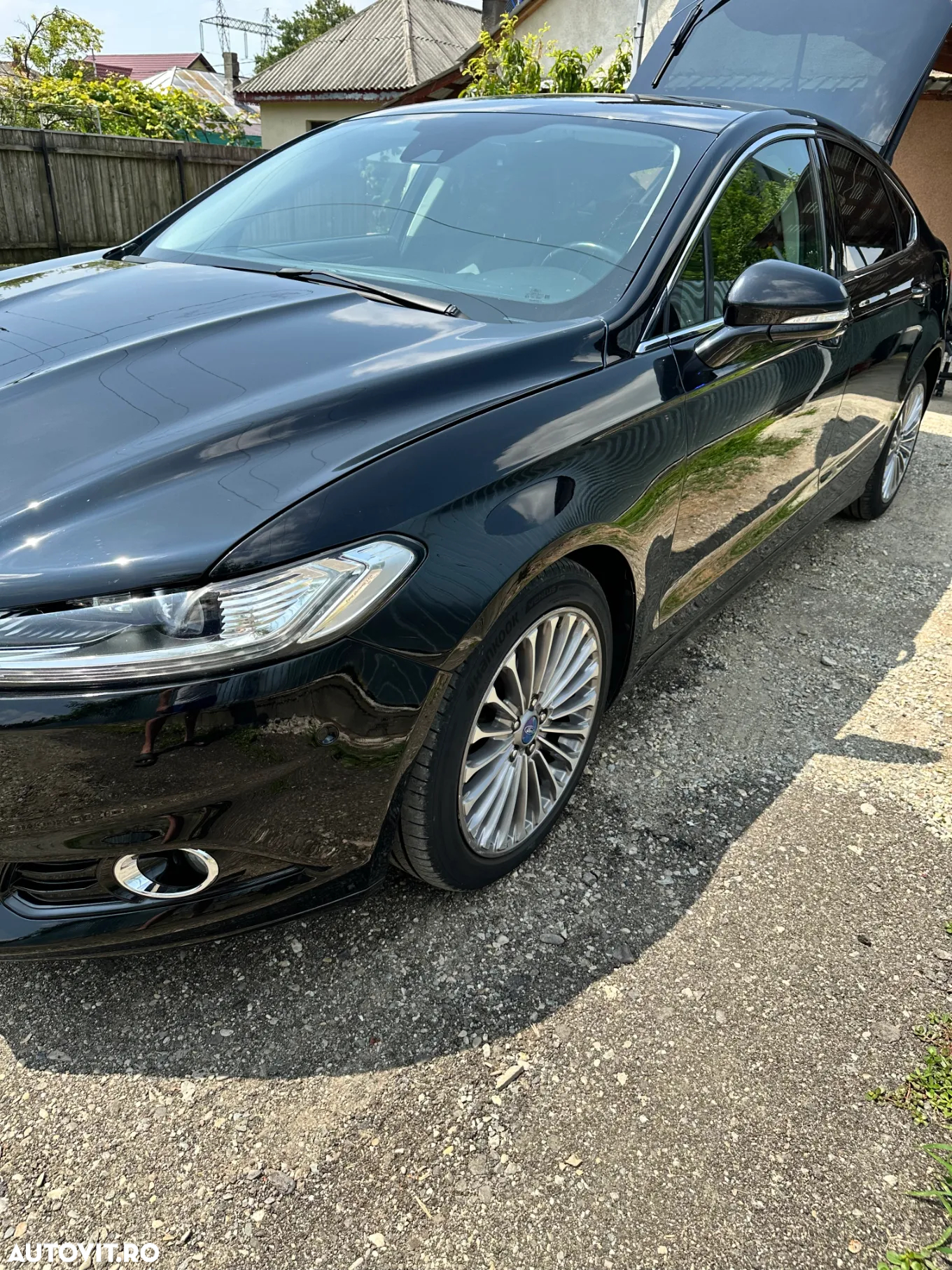 Ford Mondeo 2.0 TDCi Titanium - 23