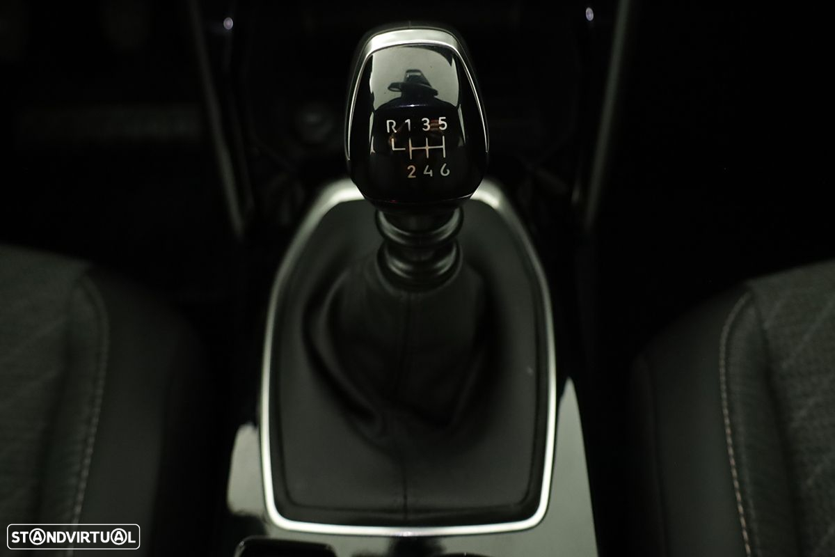Peugeot 2008 1.2 PureTech Allure - 15
