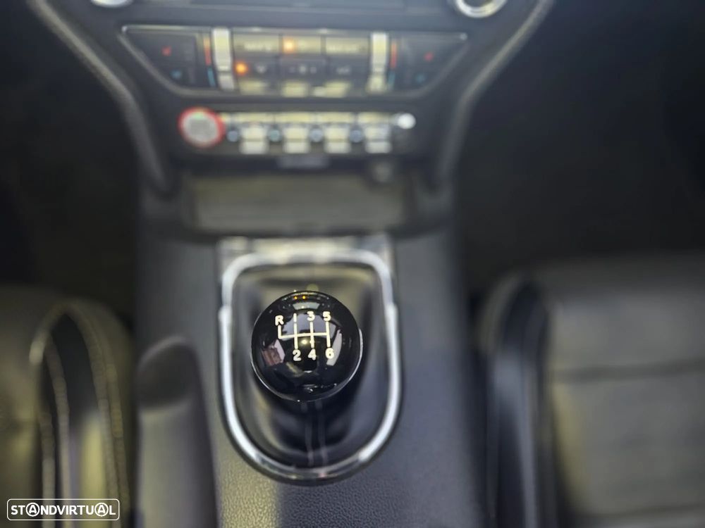 Ford Mustang 2.3 Eco Boost - 24