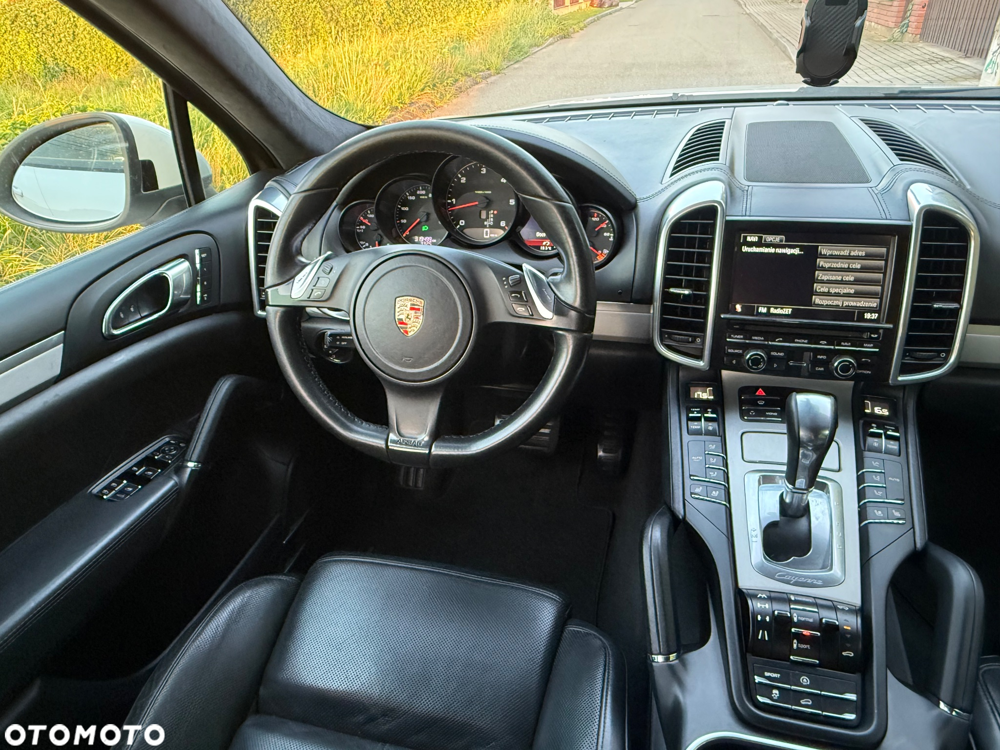 Porsche Cayenne Diesel Platinum Edition - 12