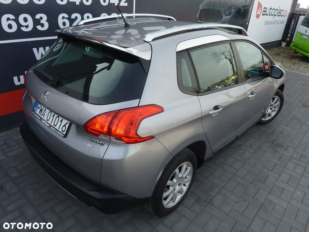 Peugeot 2008 - 8
