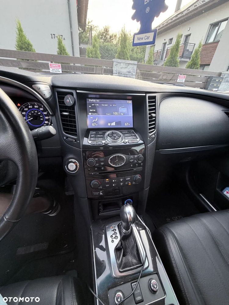 Infiniti Q70 3.7 Sport Tech - 8