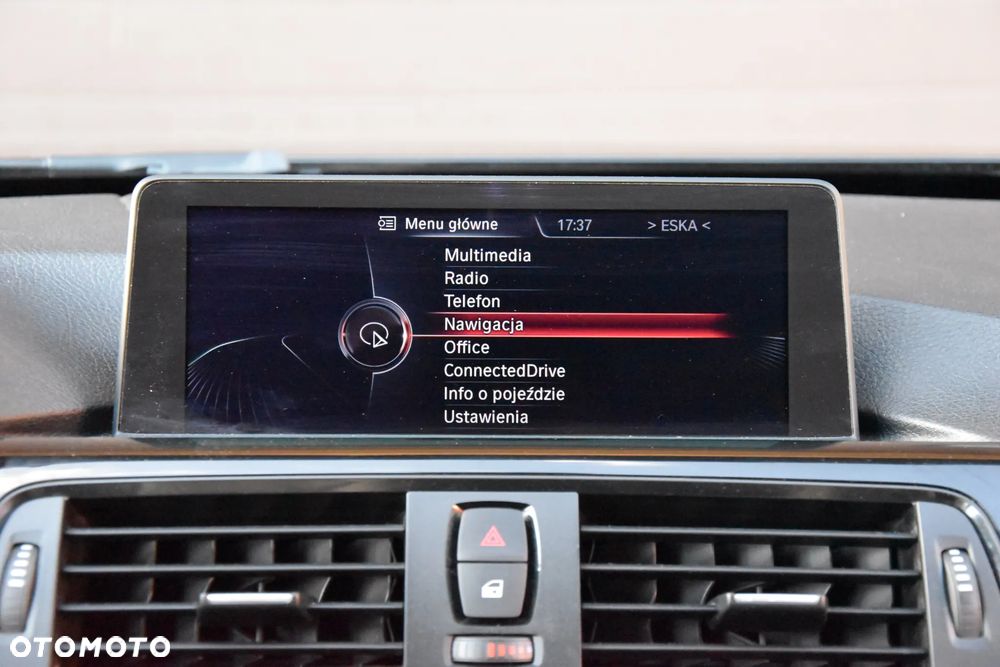 BMW Seria 3 320d Sport Line - 21