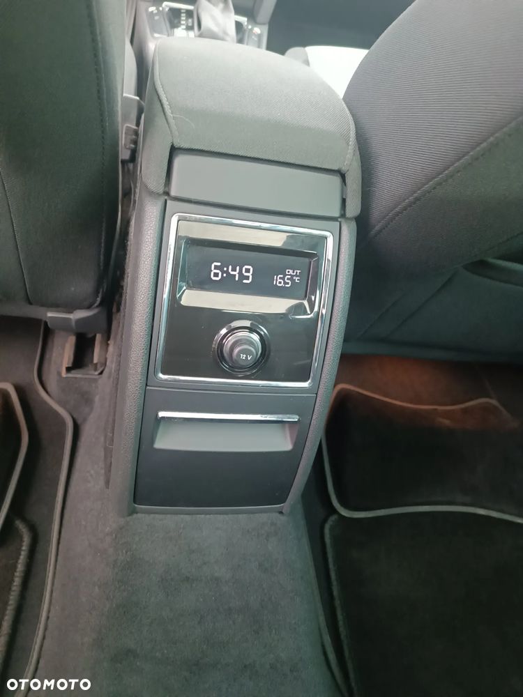Skoda Superb 2.0 TSI DSG Exclusive - 19