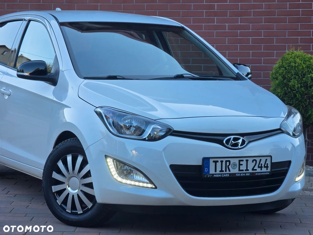 Hyundai i20 blue 1.2 Advantage+ - 12