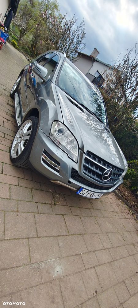 Mercedes-Benz ML 350 BlueTEC 4MATIC 7G-TRONIC Edition 1 - 2