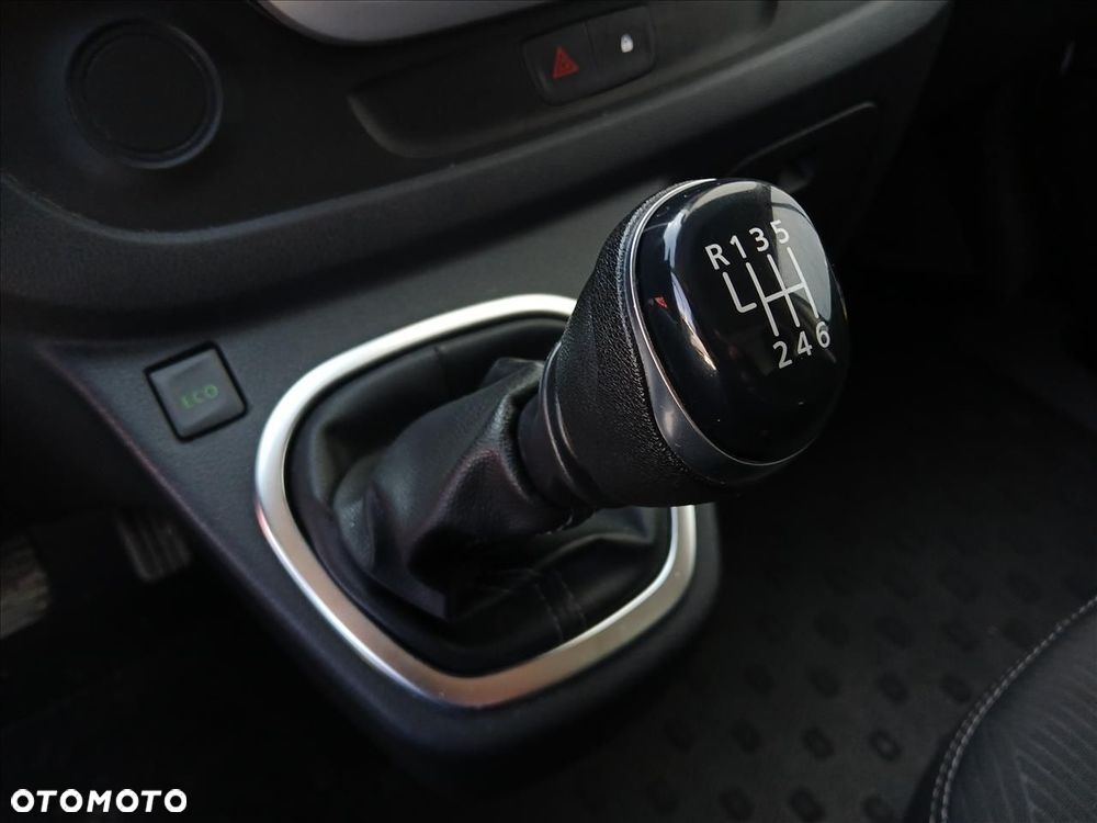 Renault trafic - 19