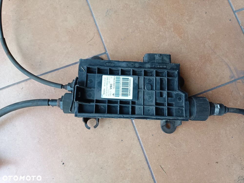 Hamulec ręczny Mechanizm ręcznego linki 46300-05041 Toyota Avensis T27 T29 - 1