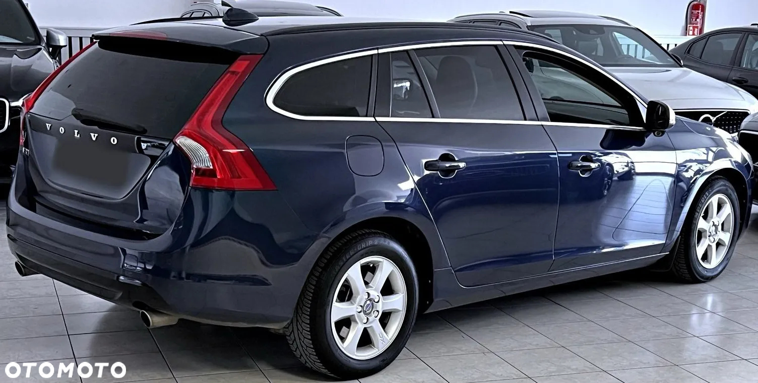 Volvo V60 D5 Summum - 7
