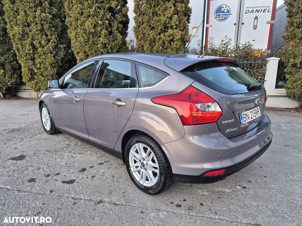 Ford Focus 1.6 TDCI DPF Titanium - 8