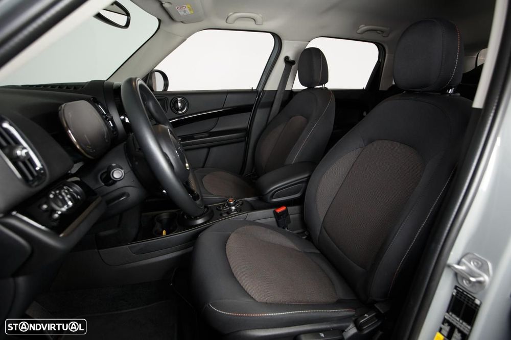 MINI Countryman Cooper SE ALL4 Auto - 7