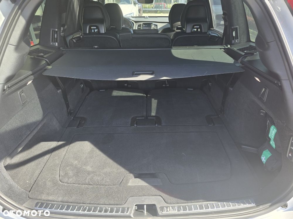 Volvo XC 90 T8 AWD Plug-In Hybrid Ultimate Bright 7os - 11