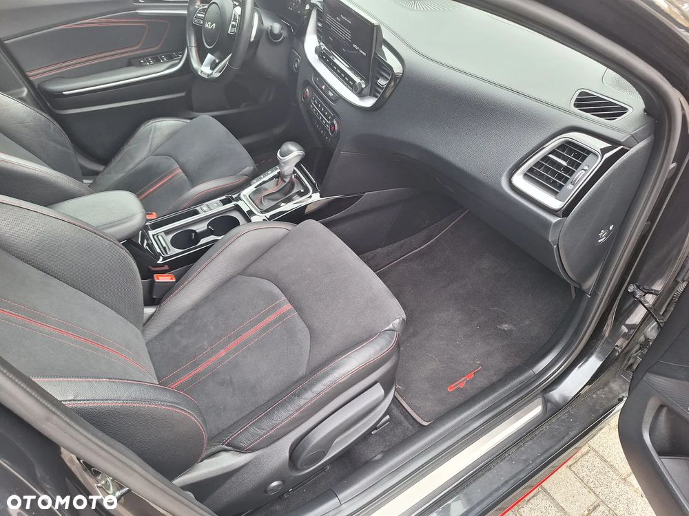Kia Ceed 1.6 T-GDI GT DCT - 20