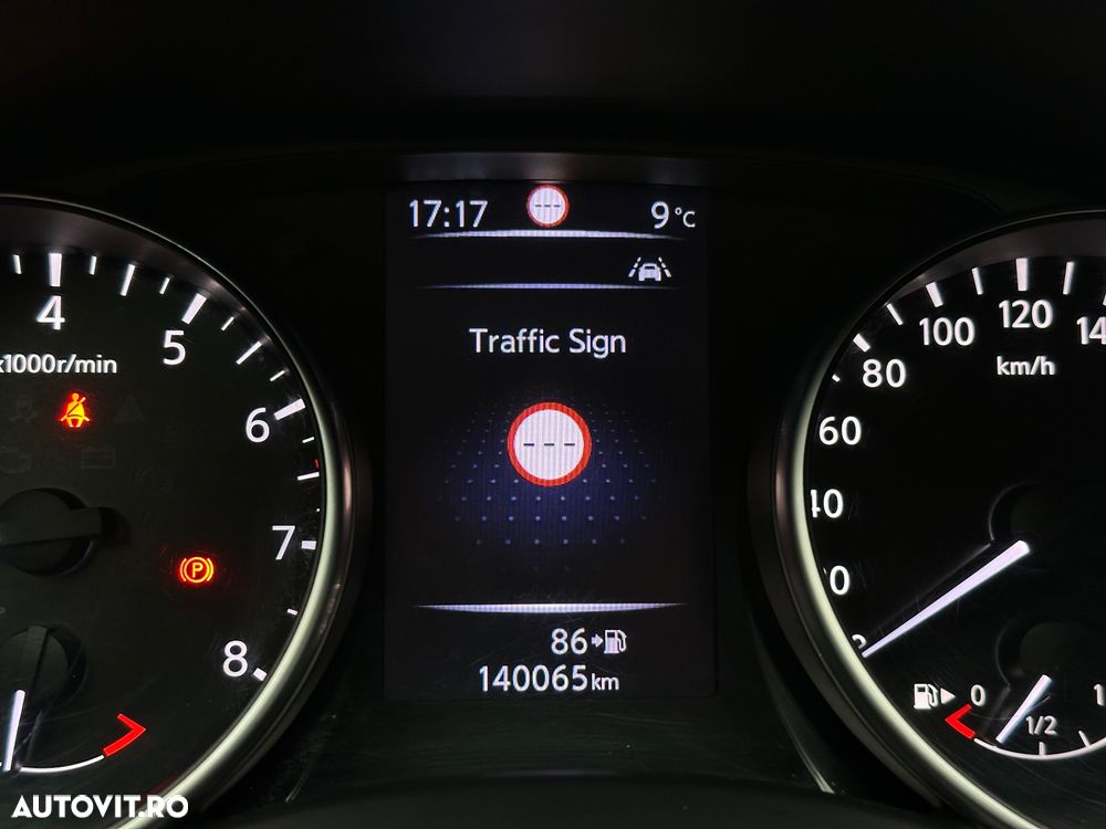 Nissan Qashqai 1.3 DIG-T N-CONNECTA - 18