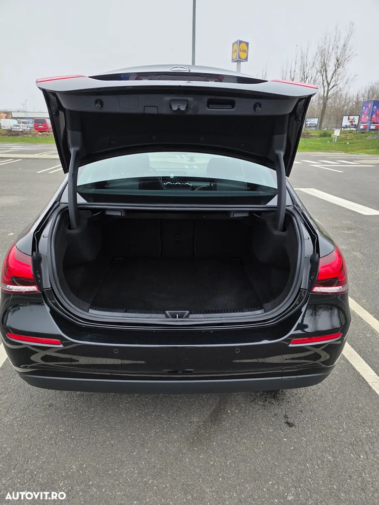 Mercedes-Benz A 180 7G-DCT - 11