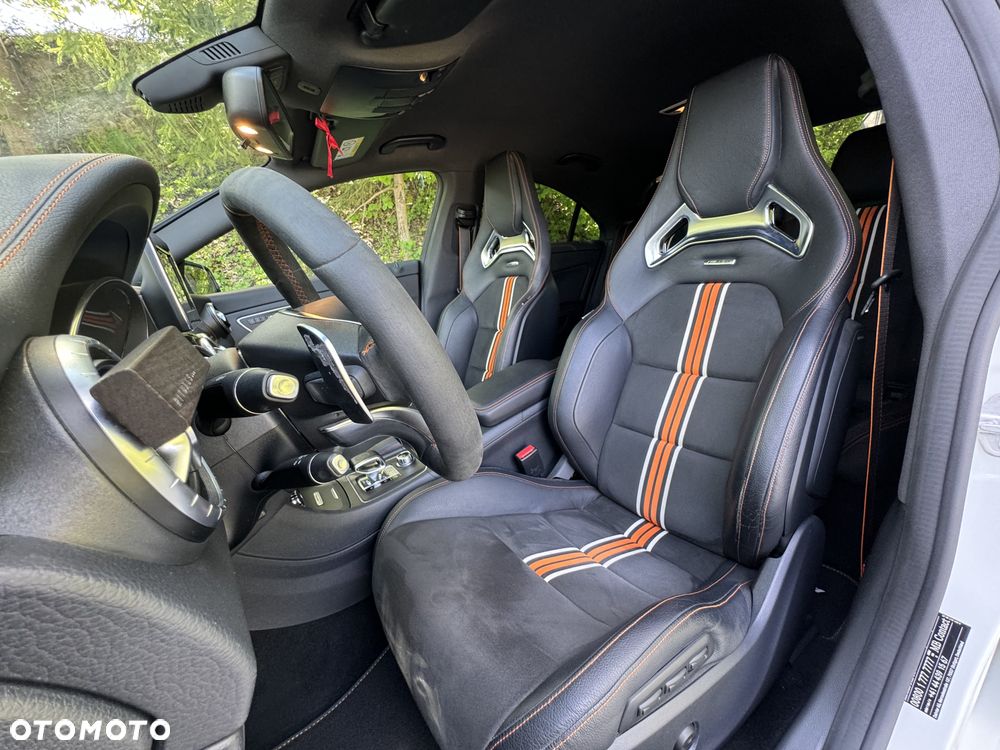 Mercedes-Benz CLA AMG 45 4-Matic - 40
