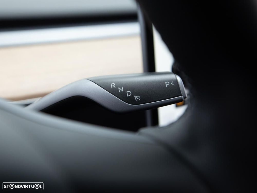 Tesla Model Y Performance Dual Motor AWD - 20
