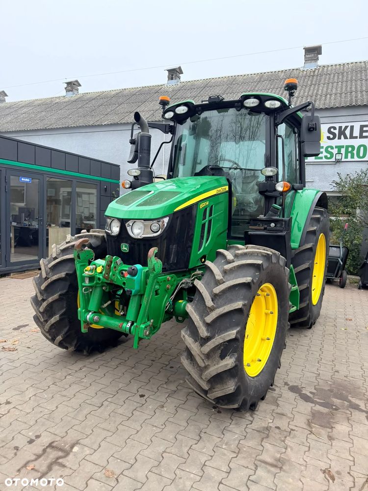 John Deere 6120M - 7