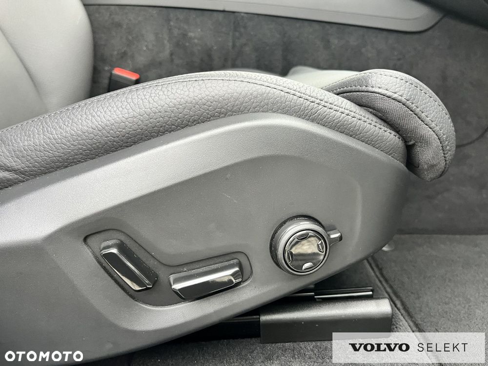 Volvo XC 60 - 31