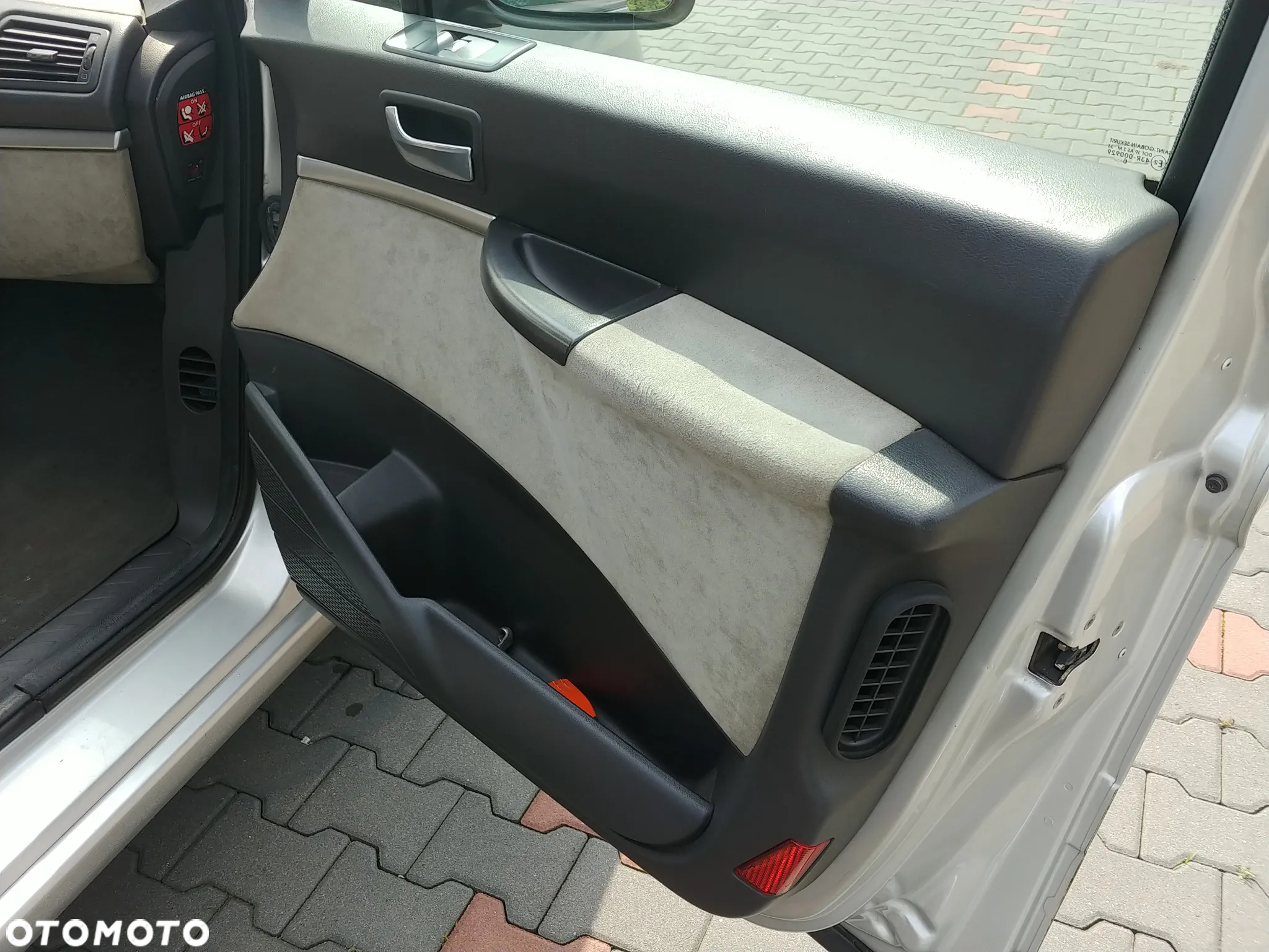 Citroën C8 2.0 16V Exclusive - 19
