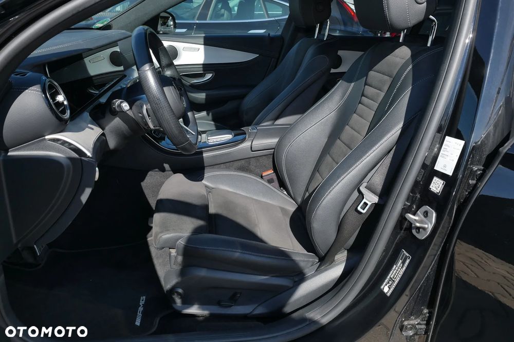 Mercedes-Benz Klasa E 300 AMG - 12
