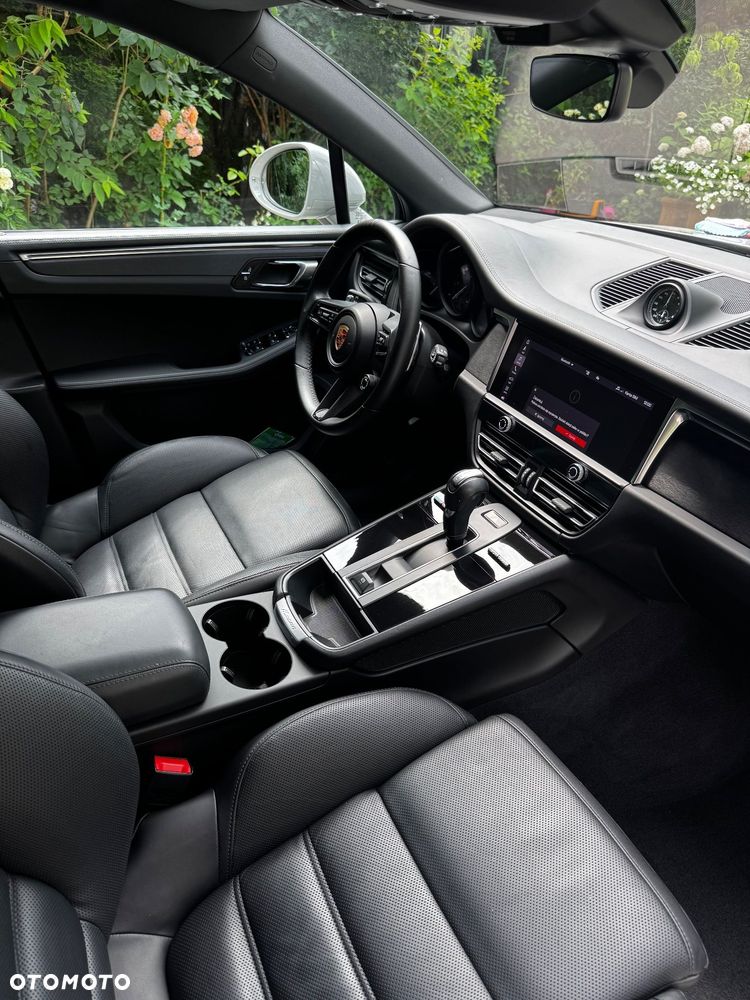 Porsche Macan - 17