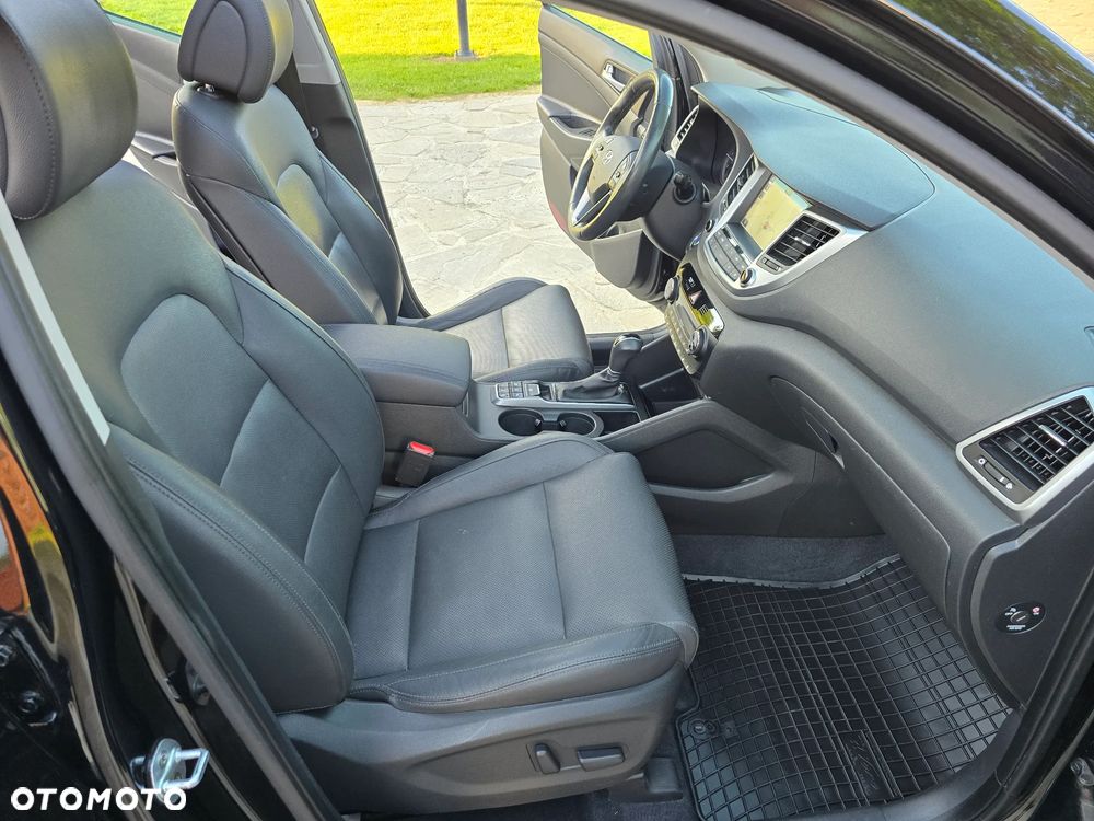 Hyundai Tucson 2.0 CRDI 4WD Automatik Premium - 20
