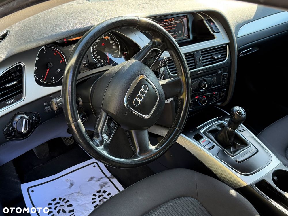 Audi A4 Avant - 23