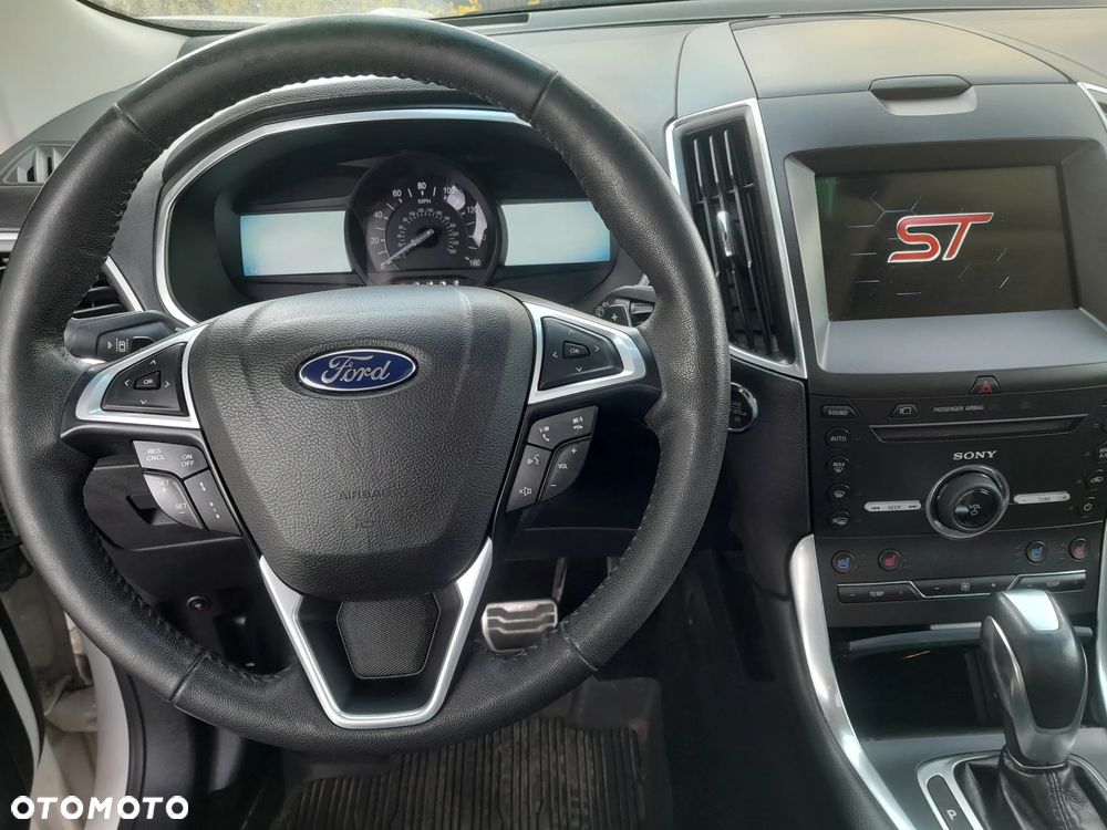 Ford Edge - 7