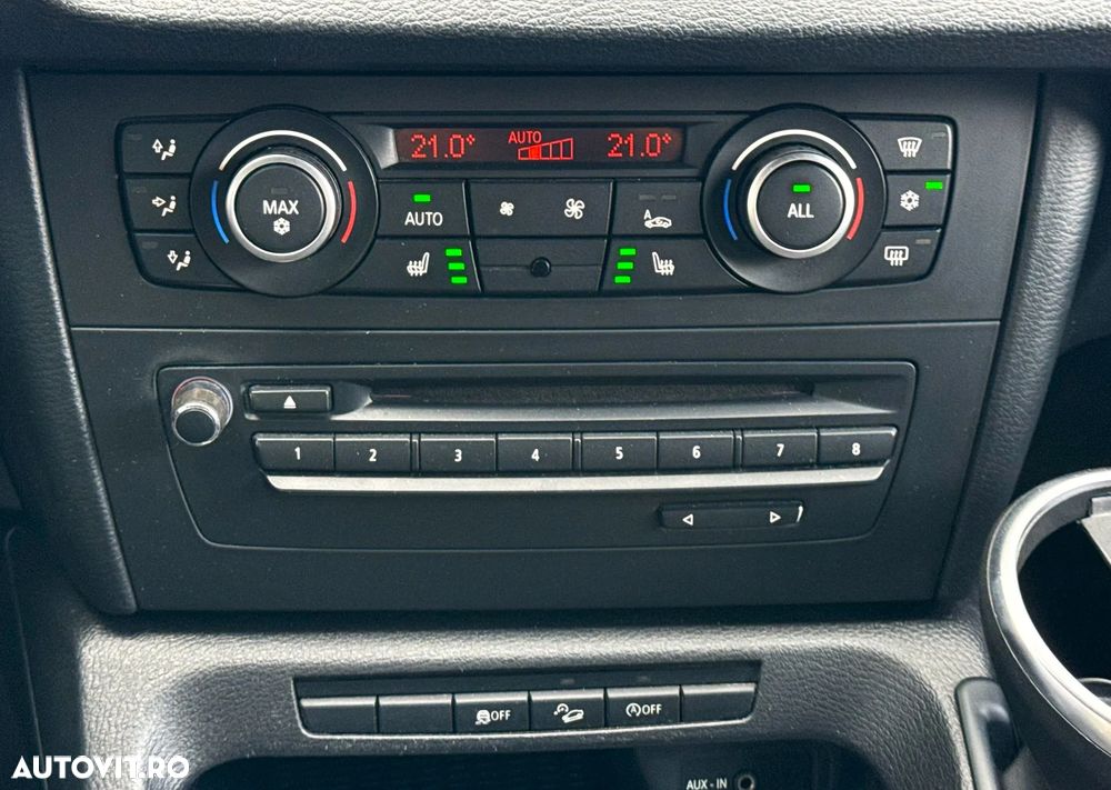 BMW X1 xDrive18d Sport Line - 16