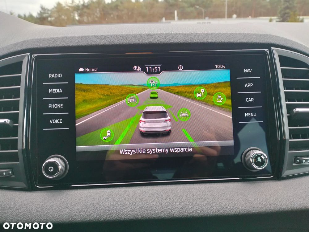 Skoda Karoq 1.5 TSI ACT Sportline DSG - 25