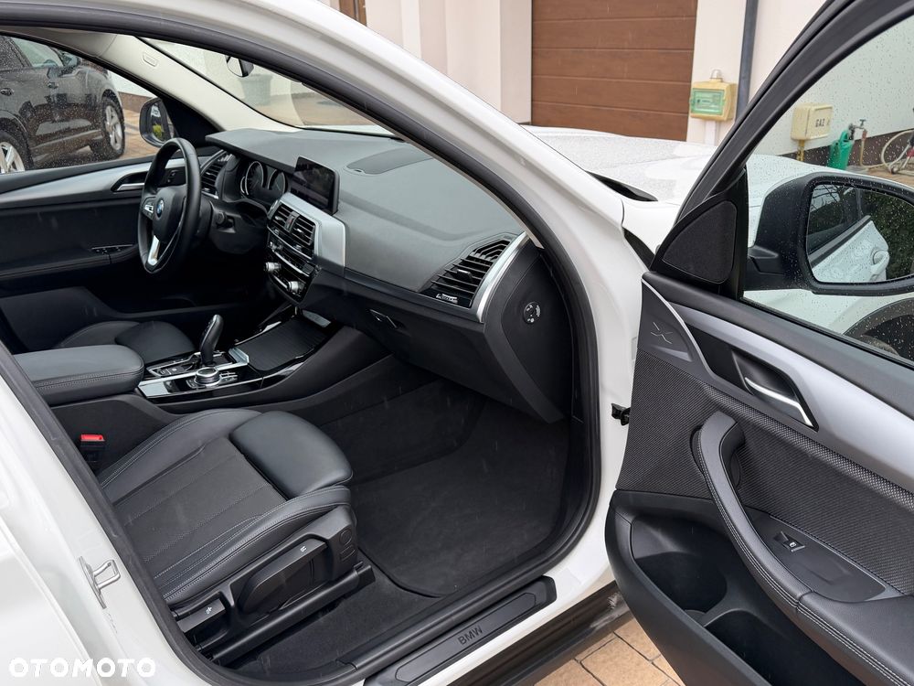 BMW X3 xDrive20i GPF Advantage - 20