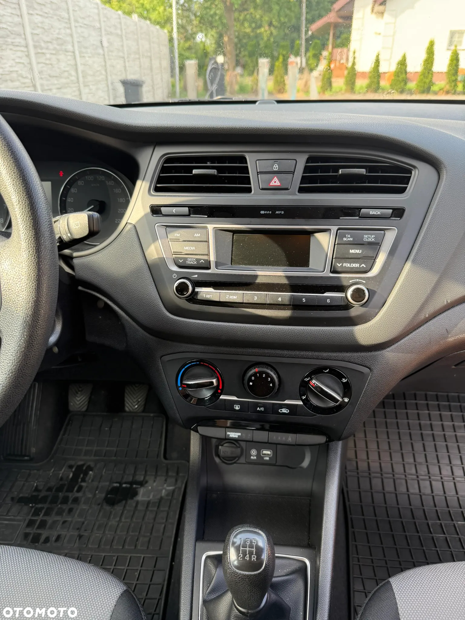 Hyundai i20 1.2 Classic + - 11