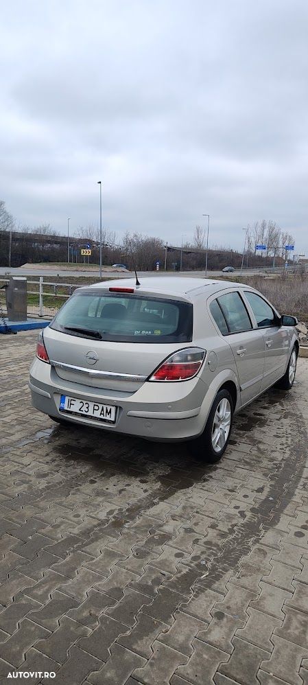 Opel Astra 1.9 CDTI Enjoy - 6