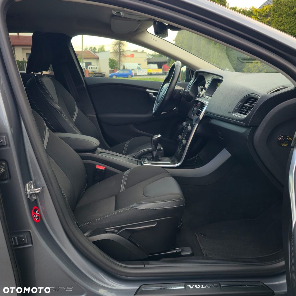 Volvo V40 D2 Drive-E Summum - 22