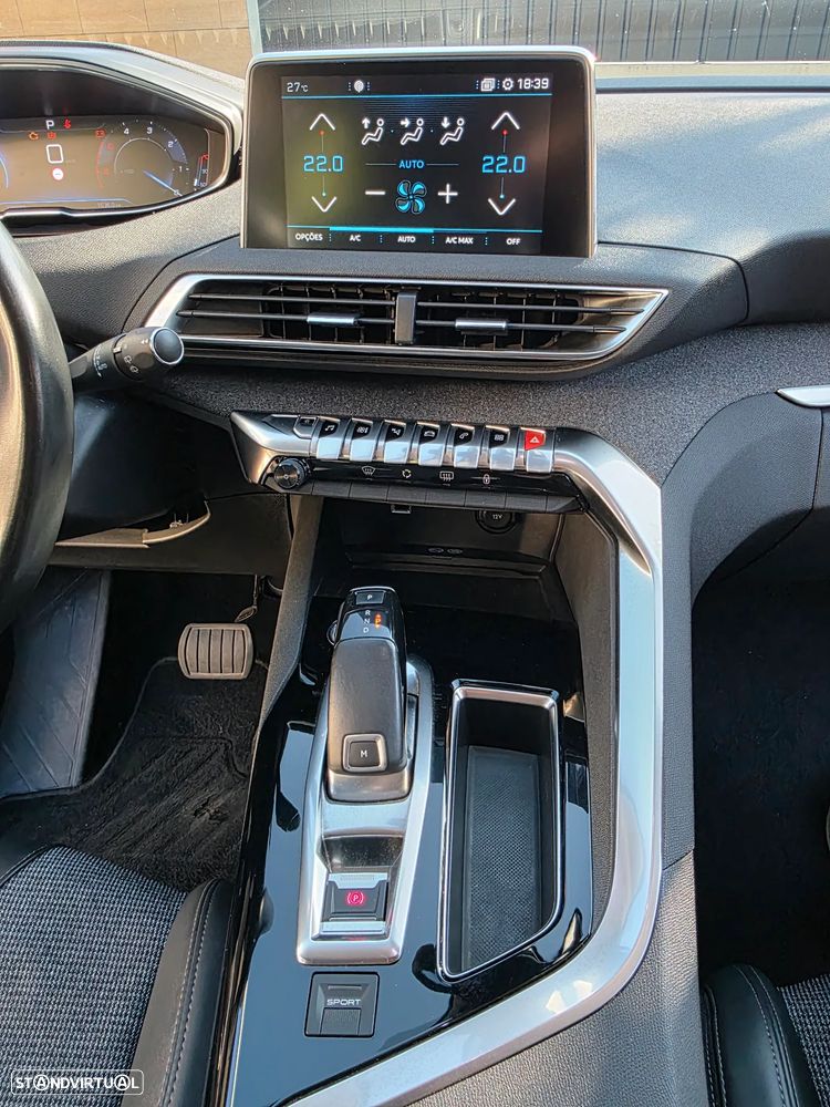 Peugeot 5008 BlueHDI 130 EAT8 Allure Pack - 32